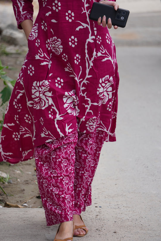 V-Neck Floral Kurta