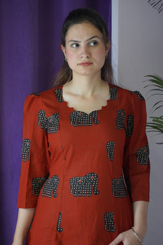 Gaja Scalloped Kurta Set