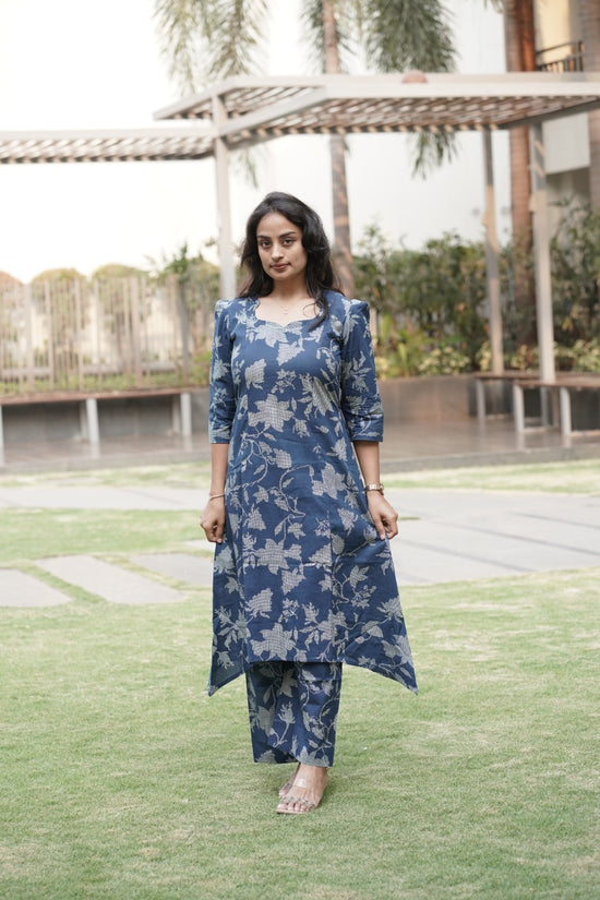 Midnight Bloom Kurta Set
