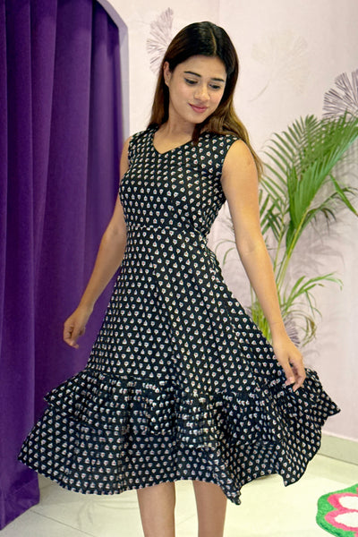 Black Petal Sleeveless Cotton Dress